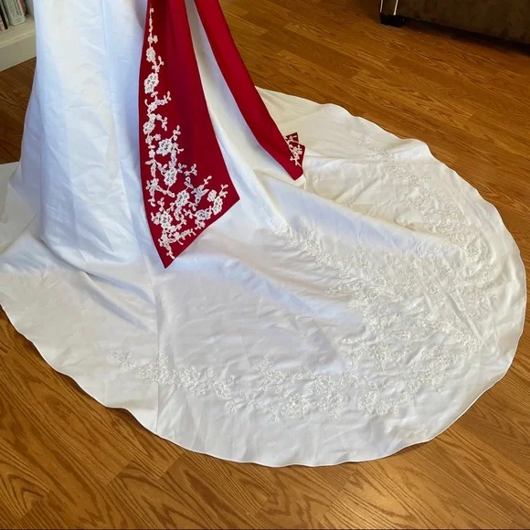 🆕 David’s Bridal Satin A-line Halter w/ Split Front Wedding Dress & Veil Sz. 10 - Picture 6 of 13